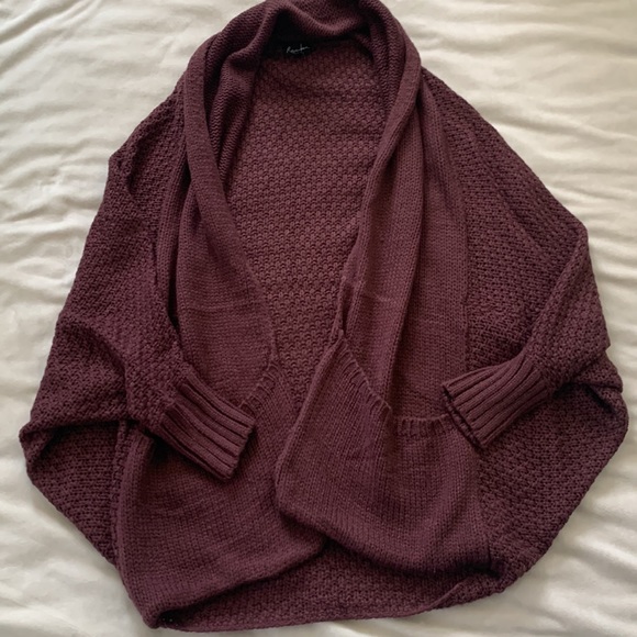 Oversized Dolman Sleeve Cable knit Cardigan - Picture 4 of 7